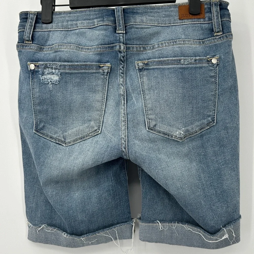 Judy Blue Distressed Denim Bermuda Shorts Light Wash Stretch JB182129LT Size S